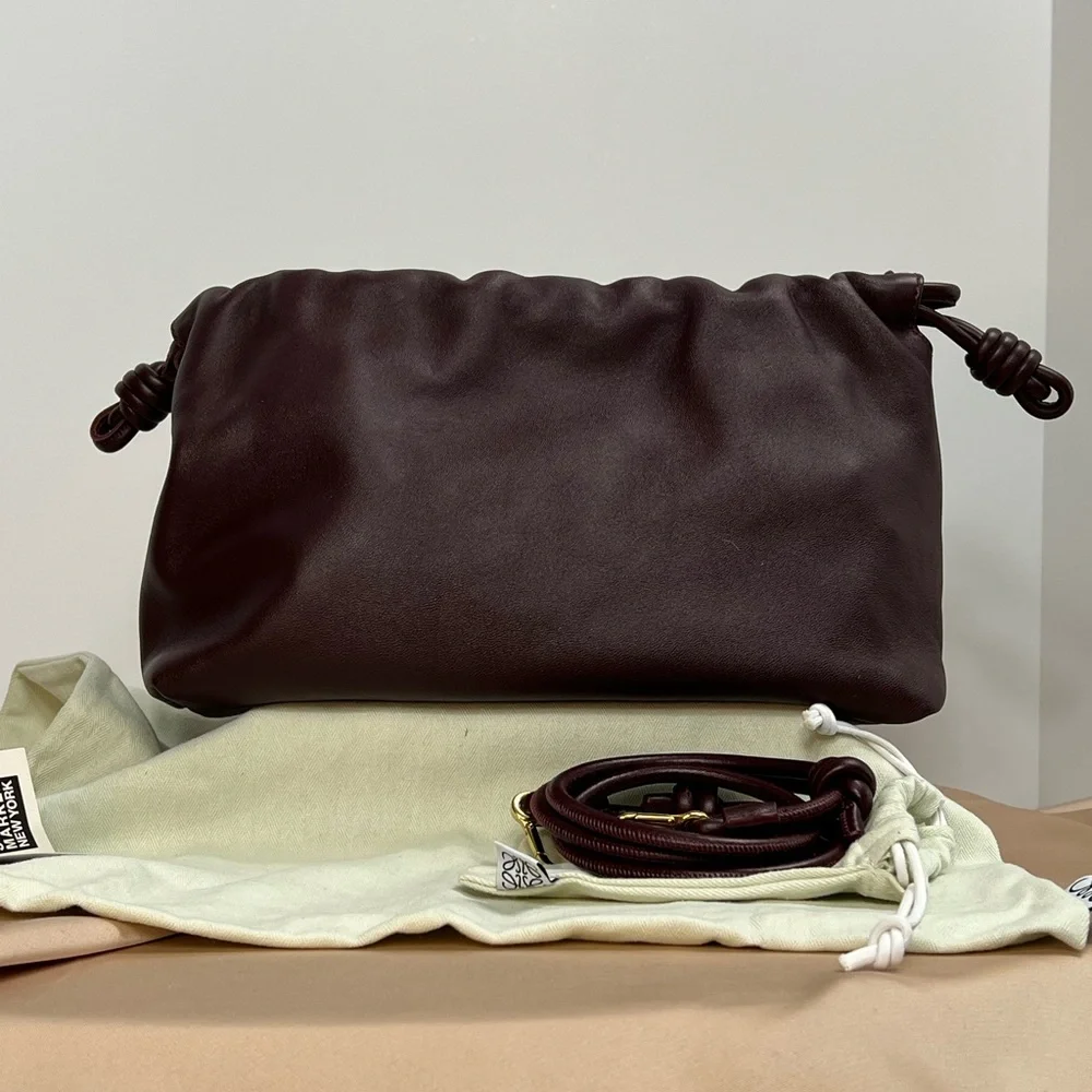 BURGUNDY NWT LOEWE FLAMENCO BAG IN MEDIUM, Napa calfskin. - Picture 7 of 15